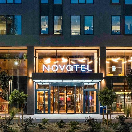 Novotel Bishkek City Center מראה חיצוני תמונה Novotel Vilnius City Centre