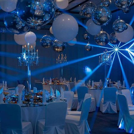 Novotel Bishkek City Center מראה חיצוני תמונה