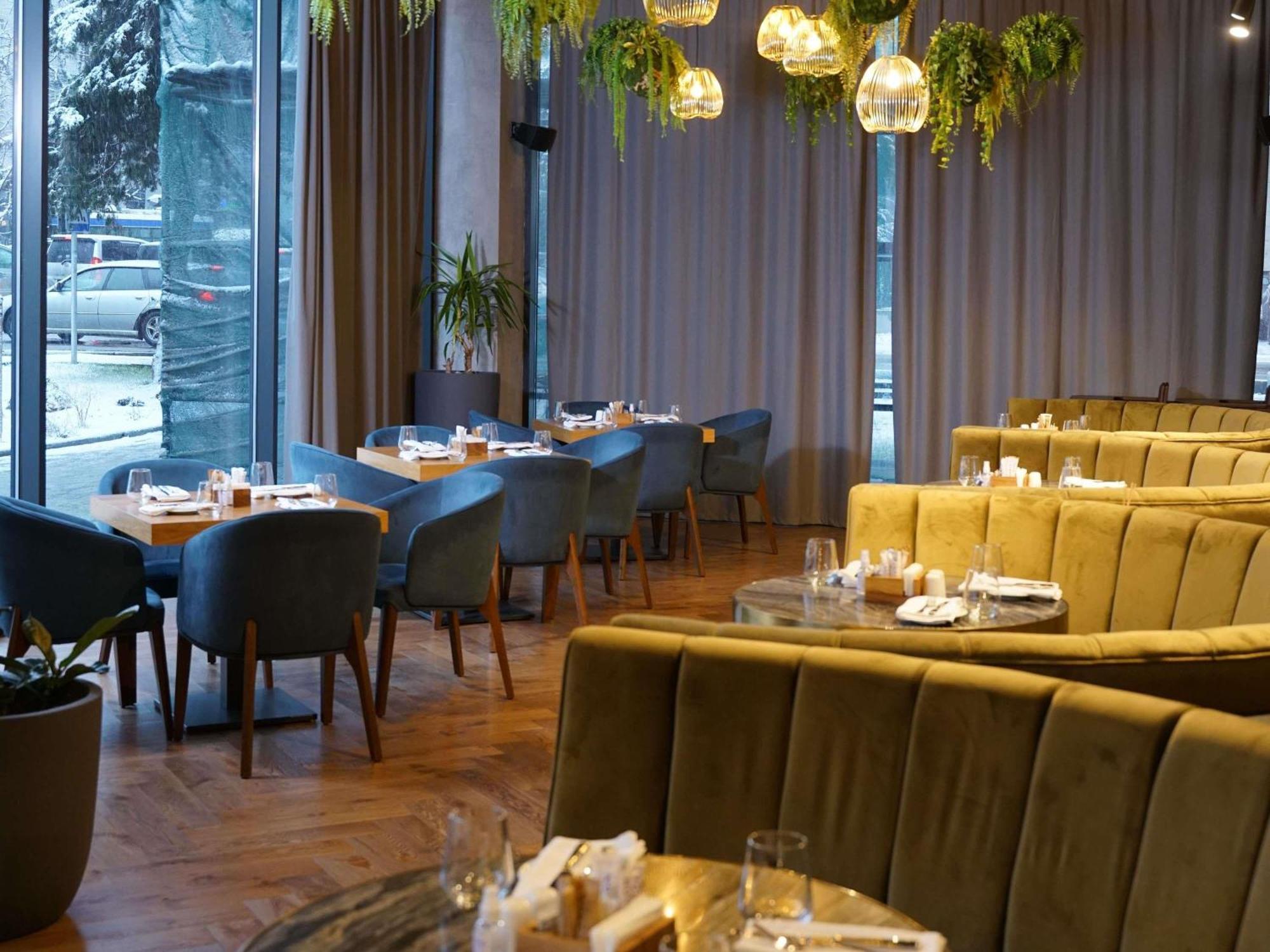 Novotel Bishkek City Center מראה חיצוני תמונה