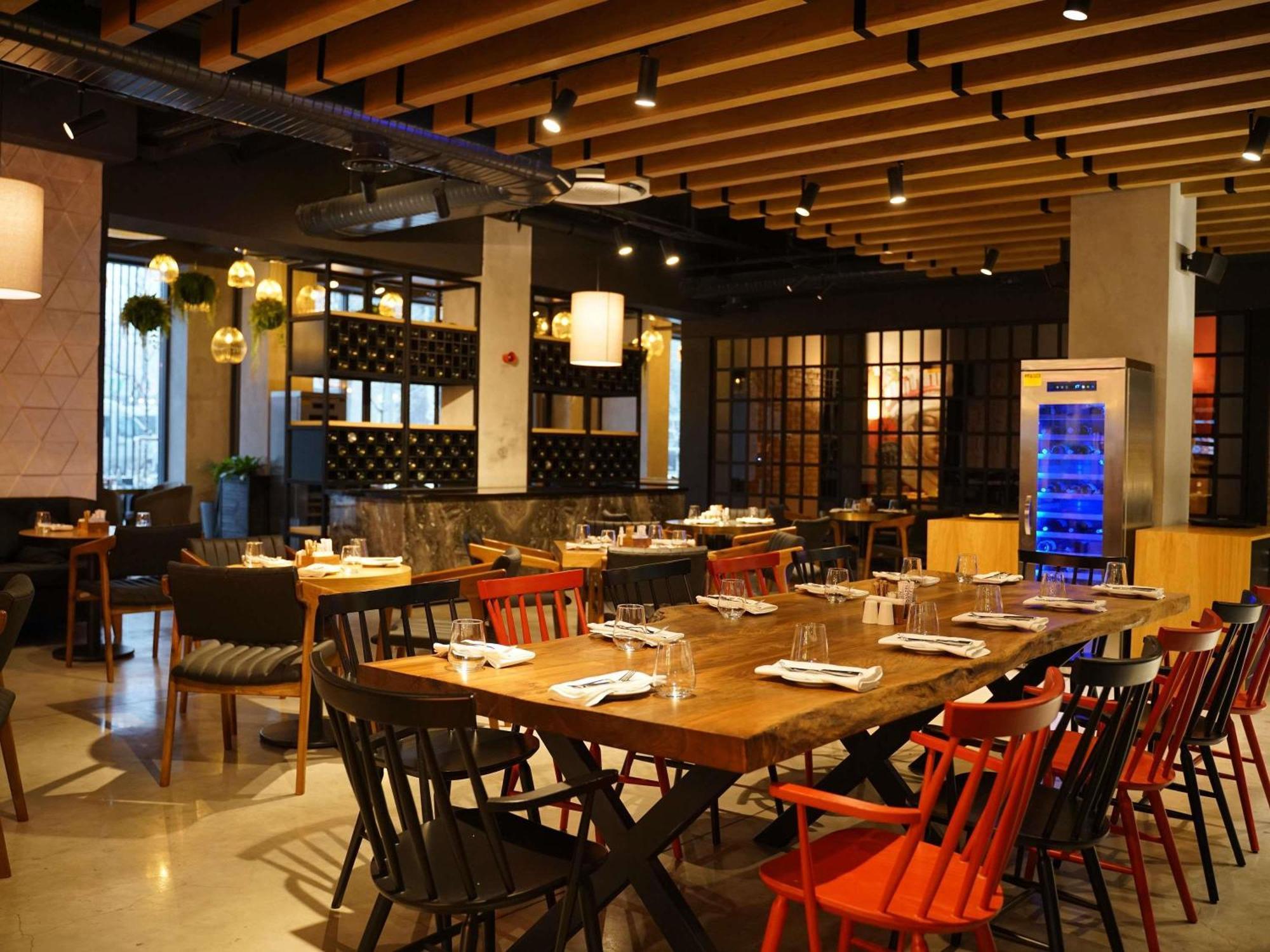Novotel Bishkek City Center מראה חיצוני תמונה